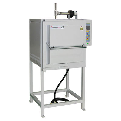 Utilisation en laboratoire de fours à chambre standard jusqu'à 1200 °C caractéristiques de charge légère, construit avec structure de coque en acier au carbone